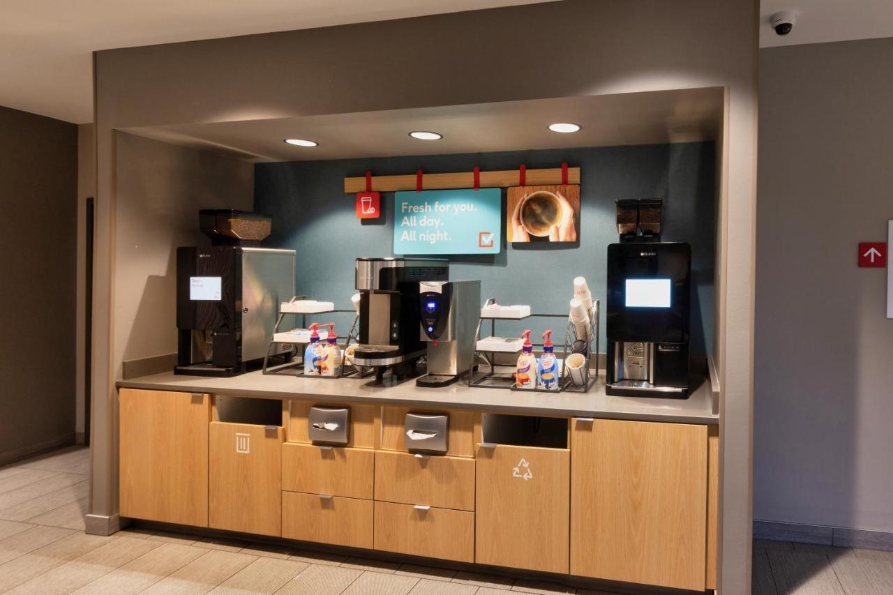 Avid Hotels - Denver Airport Area By Ihg Exterior foto